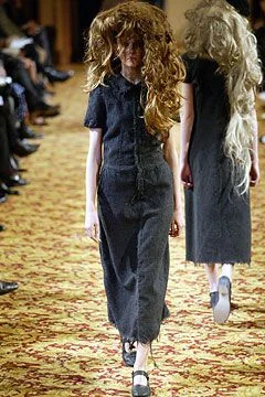 Look 25